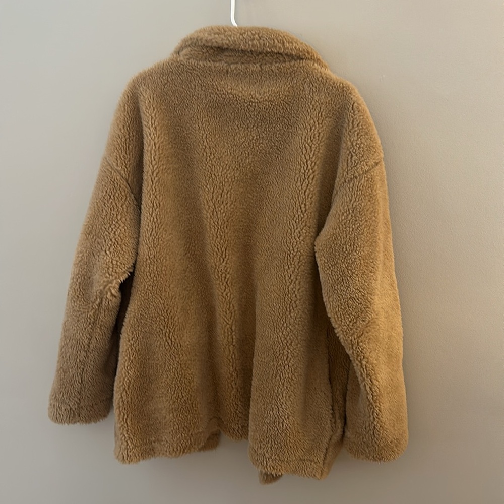 Forever 21 Tan Sherpa Teddy Shacket Like New Size L Oversized - Picture 3 of 13